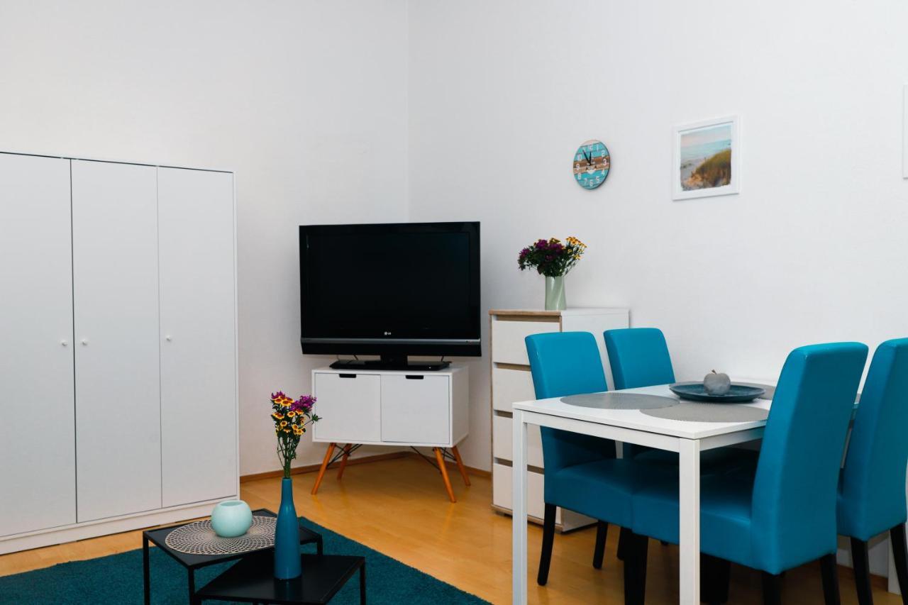 Ruhiges Terrassen Apartment Wina Bagian luar foto