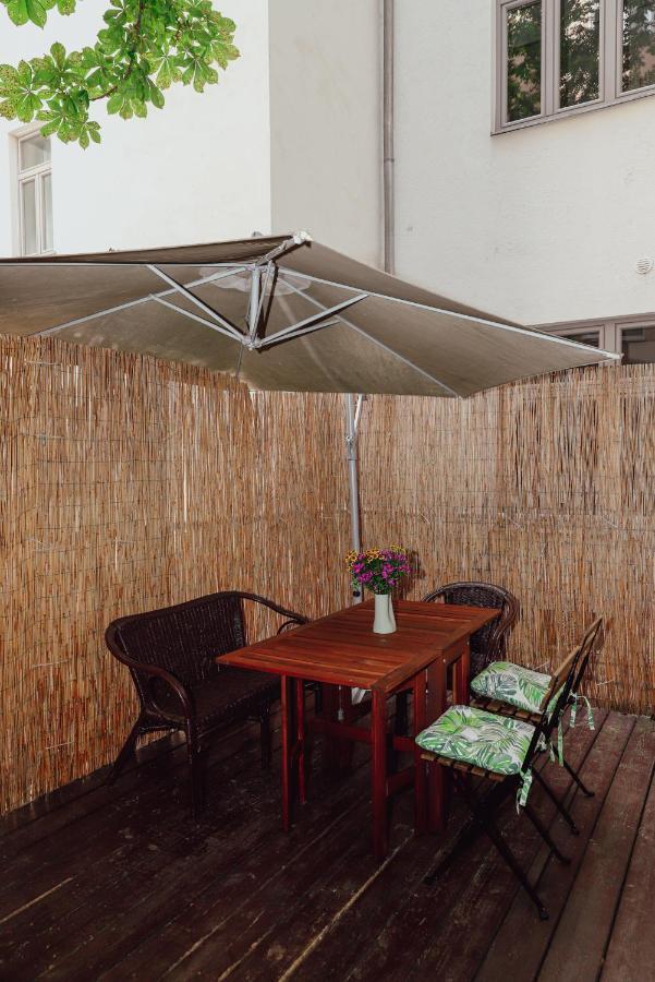 Ruhiges Terrassen Apartment Wina Bagian luar foto